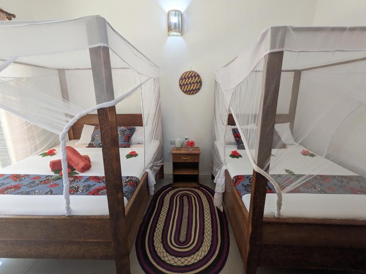 Hotel Mkadi Beach House Nungwi Esterno foto