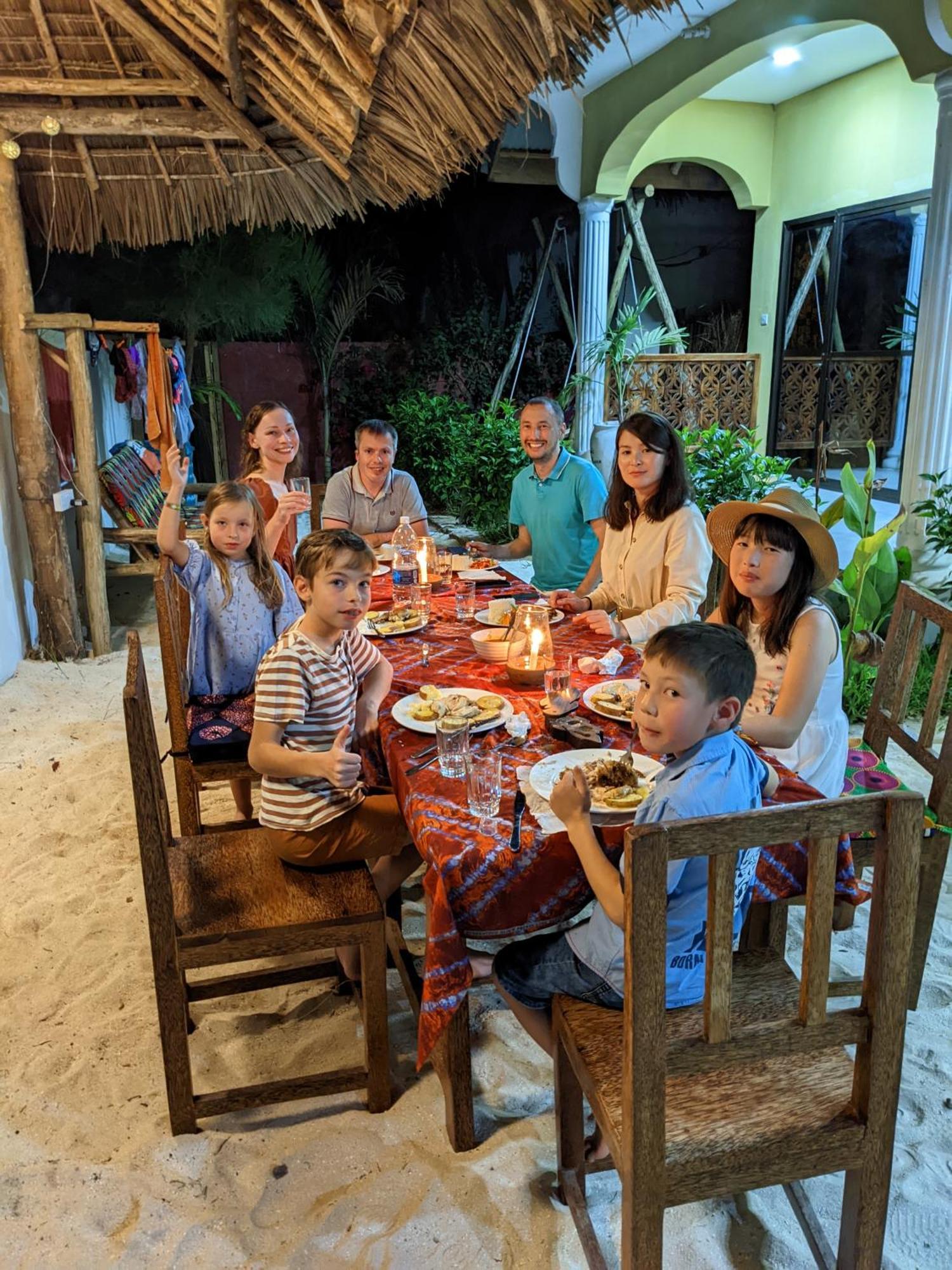 Hotel Mkadi Beach House Nungwi Esterno foto